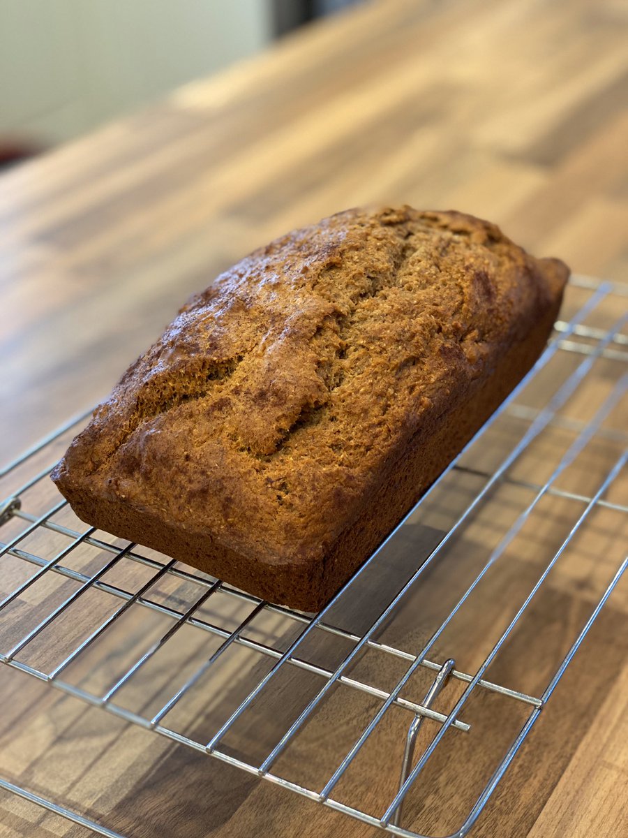 INTENSIFIT's tweet photo. Healthy Banana Bread! 🍌😋 #IntensiFIT #intensifitlockdown #lockdown #StayAtHomeAndStaySafe https://t.co/hLV9hq0P19