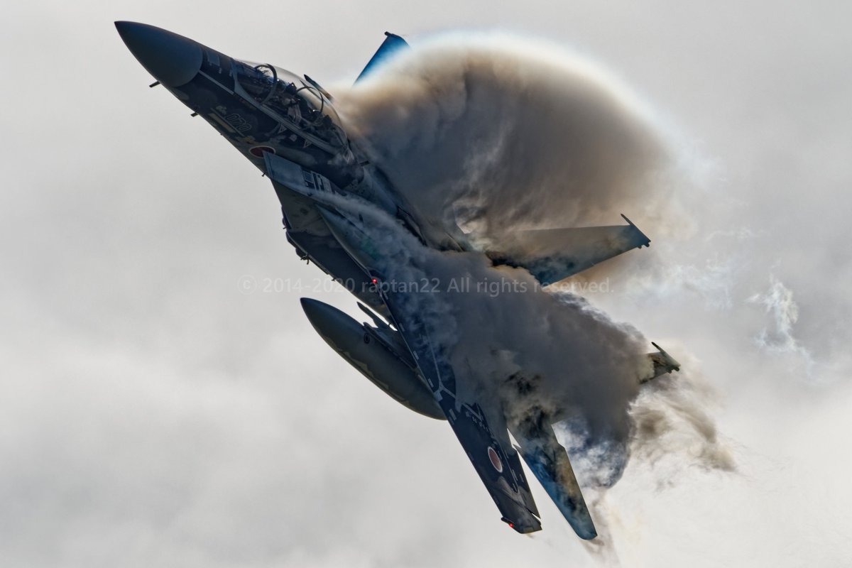 らぷ 自分が本当にかっこいいと思う戦闘機の一枚を貼る 逆光上等 T Co Pe4hugiceu Twitter