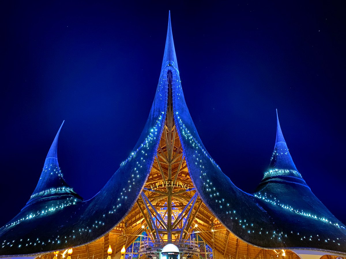 yiplaw's tweet photo. I Need my #efteling #fix #heimwee 😭 #BlijfBetoverd https://t.co/qZZU3BnmG2