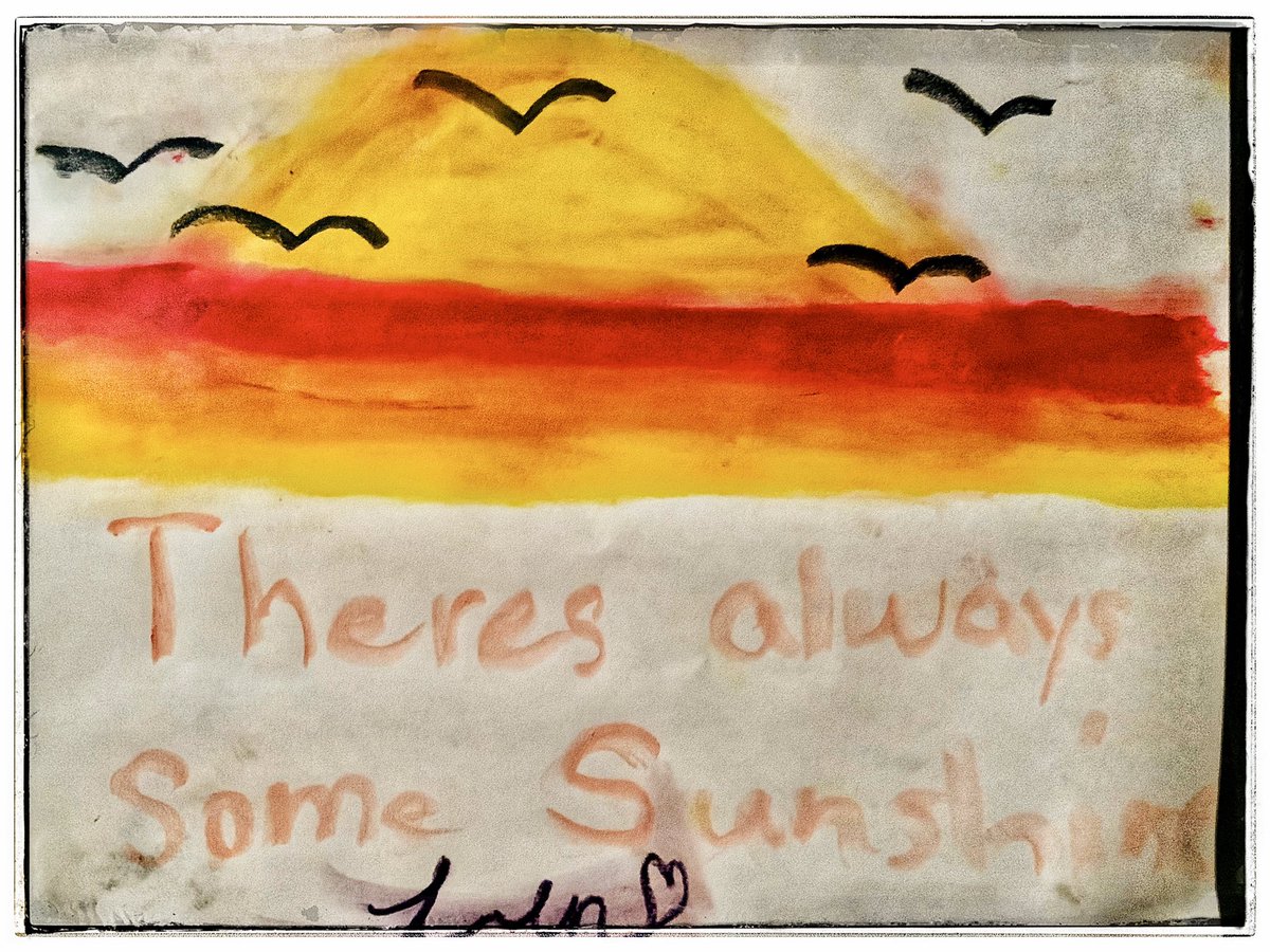 jason_nute's tweet photo. There’s always some sunshine. #theresalawayssomesunshine #Wereallinthistogether #StayAtHomeAndStaySafe #staypositive ❤️ https://t.co/ICrTwr0jP9