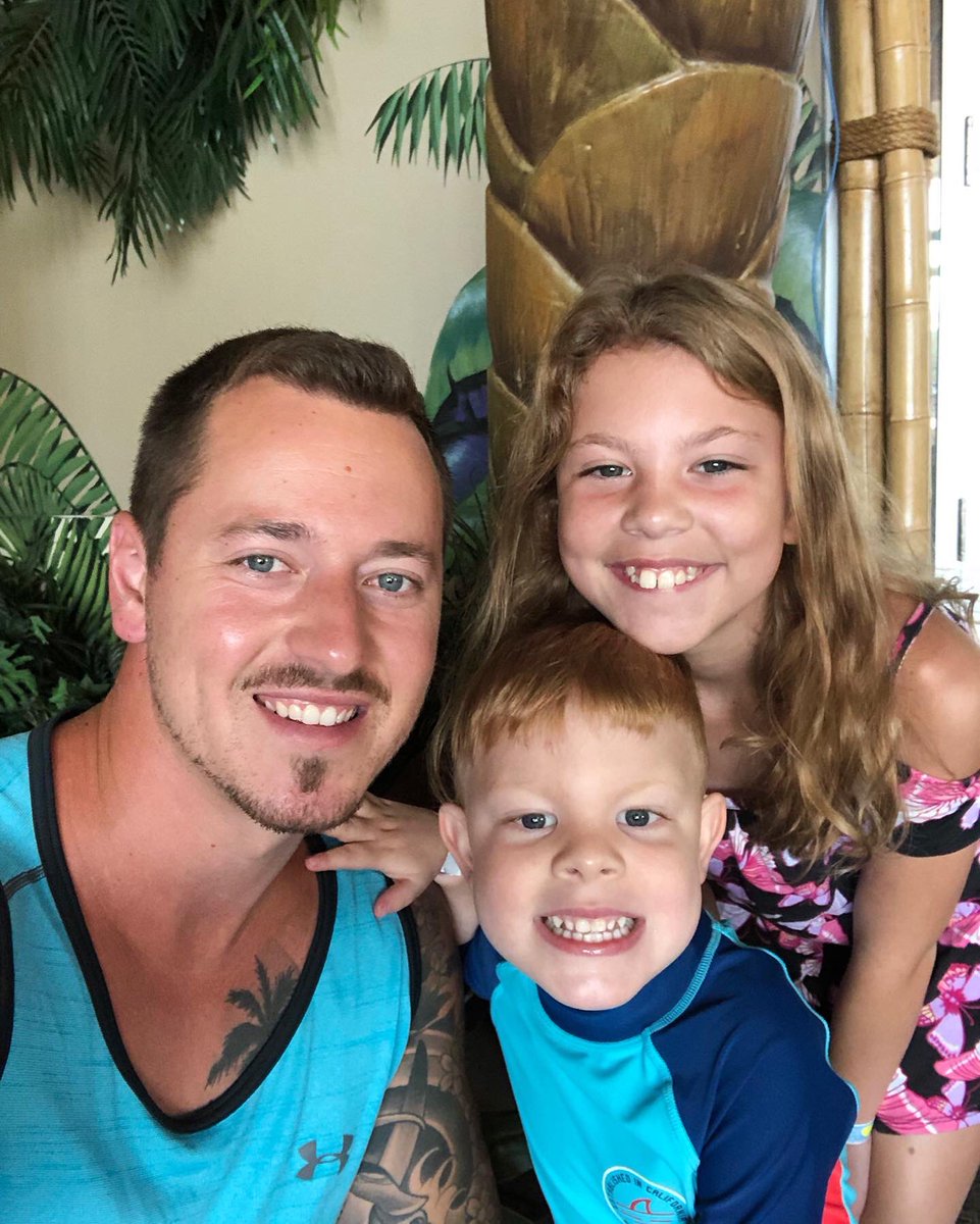 derekjamestrapp's tweet photo. I have 4 major reasons why I have stayed home the past 11 days, why I won’t see anybody else right now, why I’m not leaving the house &amp; those reasons are all in the pictures attached to this post.

stay safe everyone &amp; keep healthy during these times ❤️
@derekjamestrapp https://t.co/JJ7jpaiddc