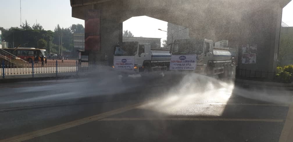 TakeleUma's tweet image. Thank you to our emergency response team whom are disinfecting all main roads this morning. You all are doing a phenomenal job cleaning our city this beautiful Sunday &amp;amp; for that  I am so grateful! #Covid_19