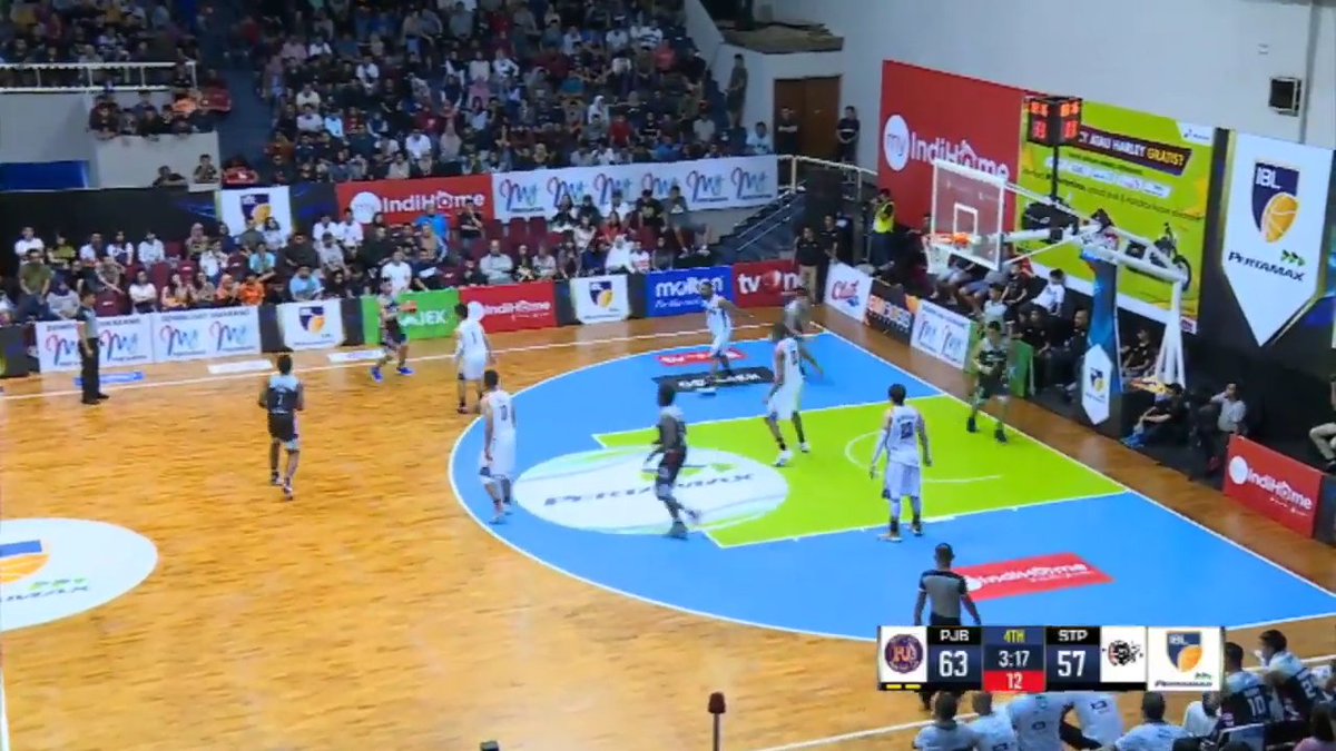 Ardhana_Nano's tweet photo. Hiburan di rumah, nonton game sambil belajar...
@StapacBsketball
#dirumahaja
#stayathome
#basketball 
#basketballtraining
#basketballdaily
#stapac
#stapacbasketball
#stapacjakarta https://t.co/QZxsWXHXF2