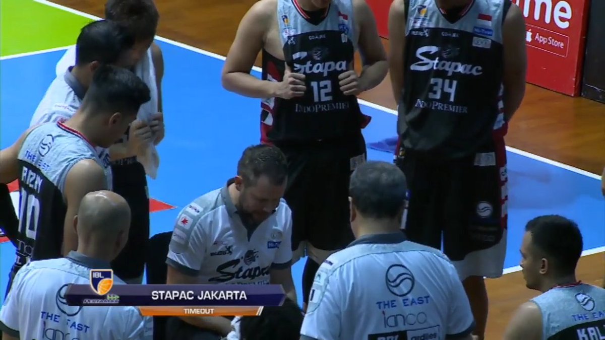 Ardhana_Nano's tweet photo. Hiburan di rumah, nonton game sambil belajar...
@StapacBsketball
#dirumahaja
#stayathome
#basketball 
#basketballtraining
#basketballdaily
#stapac
#stapacbasketball
#stapacjakarta https://t.co/QZxsWXHXF2