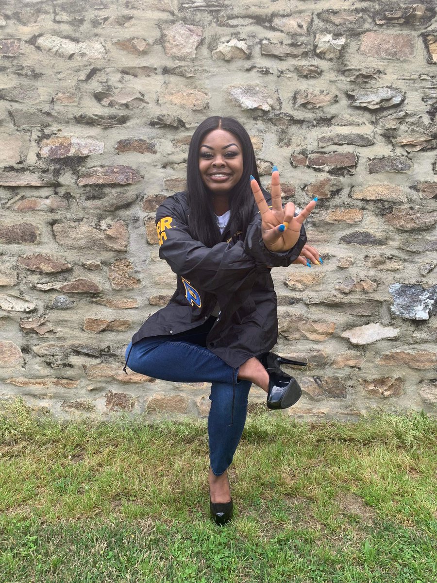 KirkseyRicketha's tweet image. 💙💛 Freedom never felt so good 💛💙

Allow me to reintRhoduce myself, I am Regal Bliss of the Pi Lambda Chapter of Sigma Gamma Rho Sorority Incorporated. 
#DeuceClub #SPR20 #EEYIP #myAUM