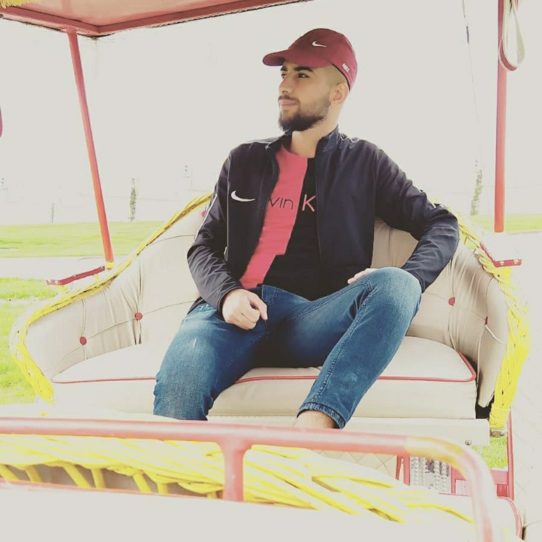 07marjinal12's tweet photo. #yeniprofilfotografi https://t.co/KPNqXRRZAH