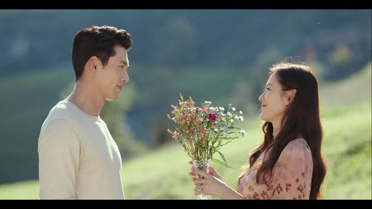 infodrakor_id's tweet photo. Beda negara - Beda Ideologi 
Beda usia
Beda dunia 

Ujung ujungnya mereka juga akan tetap bersama 😍

#CrashLandingOnYou #ItaewonClass #TheKingEternalMonarch https://t.co/H9OZSx2zIc