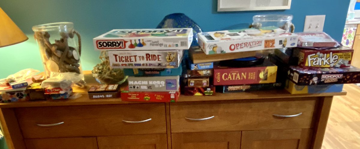 GamersOver50's tweet photo. What can you do with 20 Board games and a 20 sided dice? Family game tournament!!! 9 games in so far, I am first, Mom second, Girl third and Boy 4th! #Sorry #Simon #MachiKoro #Checkers #Apples2Apples #TicketToRide #Phase10 #Yahtzee #Operation Found my next podcast topic! https://t.co/AHfTrMD1FO