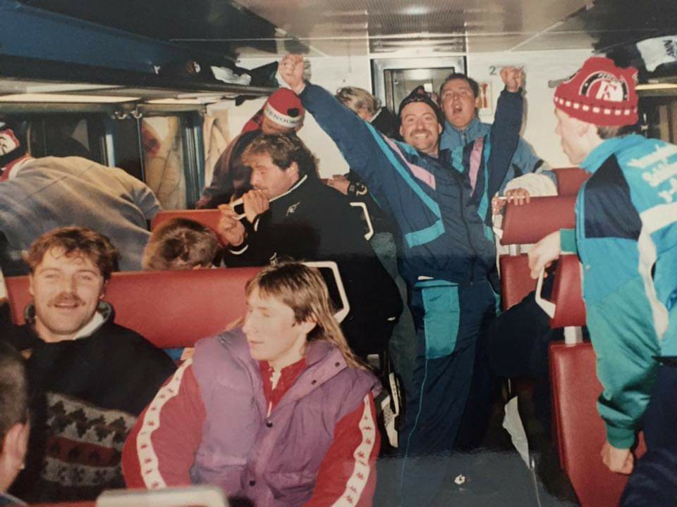 rve123's tweet photo. If you are a football person please join the challenge of posting a football photo. Just one picture, no description. Please copy the text in your status, post a picture and look at some great memories/pictures https://t.co/HZIGjnZjfU