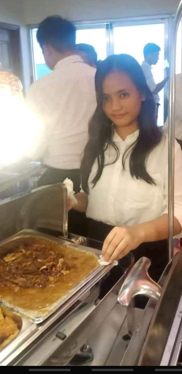 arj_dela's tweet photo. Sa mga gustong magpacater  para sa bday, wedding, binyag or kahit ano pang event, don't worry we gotcha! And2 na si blaire's catering events! https://t.co/F7vIHDSBfP