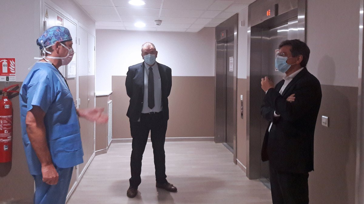 Extraordinaire engagement des équipes ici à l’Hôpital privé Jacques Cartier de #Massy où 40 lits de réanimation sont désormais disponibles.
#Merci aux soignants et aux gestionnaires.
#Covid_19
