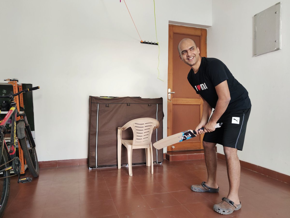 manukumarjain's tweet image. #Sunday #Family #Cricket 🏏

#21DaysOfLearning: we can&apos;t go out to play. So I converted our garage into playground. Had great 2 hrs of tennis ball cricket with family. 👪
 
May your weekend be full with positive thoughts. Be safe!🙏

#StayHomeStaySafe #India #IndiaFightsCorona 🇮🇳