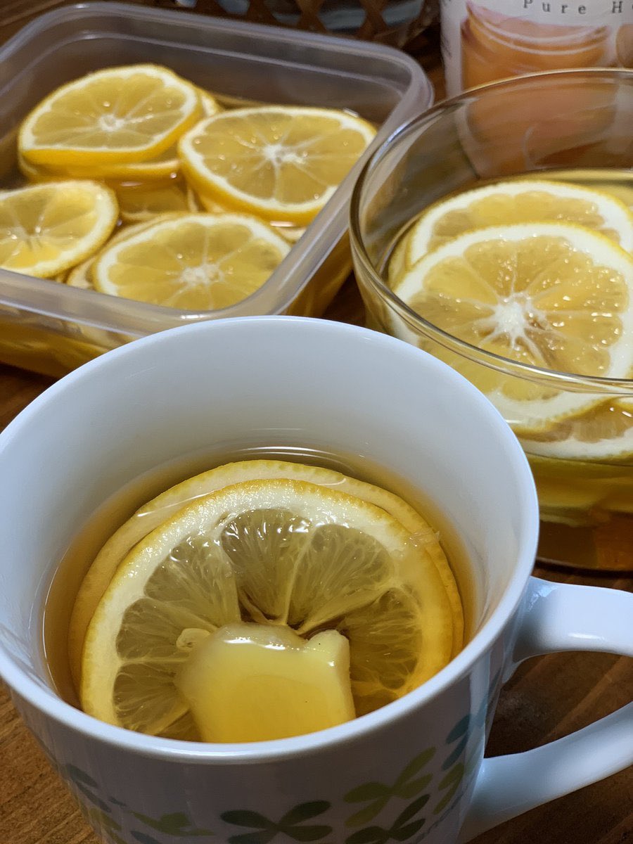 海風おねえさん 先日ソファでうたた寝したら喉が痛くなり慌てて蜂蜜レモン紅茶飲んだら治りました こんな時期に風邪ひいて咳 でも出たら怖ろしく不安な気持ちになるからホットレモンやレモン紅茶毎日飲むのおすすめです 蜂蜜レモン作りましょう レモン