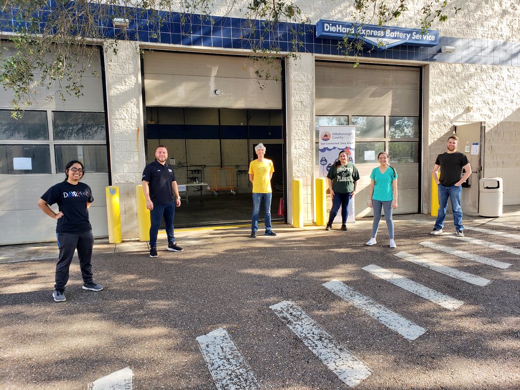 xtremetraveler's tweet photo. Coverage on items coming into the #Hillsborough County donations warehouse that @USFCOPH student & myself set up this past week with the Office of Emergency Management. We've been collecting #PPE for our EMS services, hospitals & #HealthCareHeros facilities. #COVID19 #Tampa https://t.co/e4AKqGGnzA