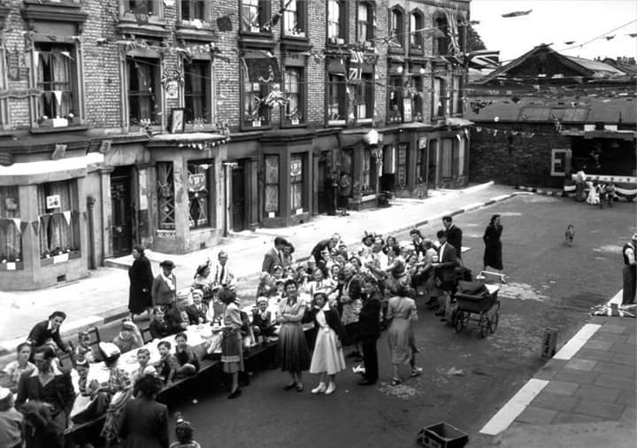 InfamousEngland's tweet photo. Street party at Rillington Place. 
#truecrime 
#rillingtonplace https://t.co/seavh9geIw