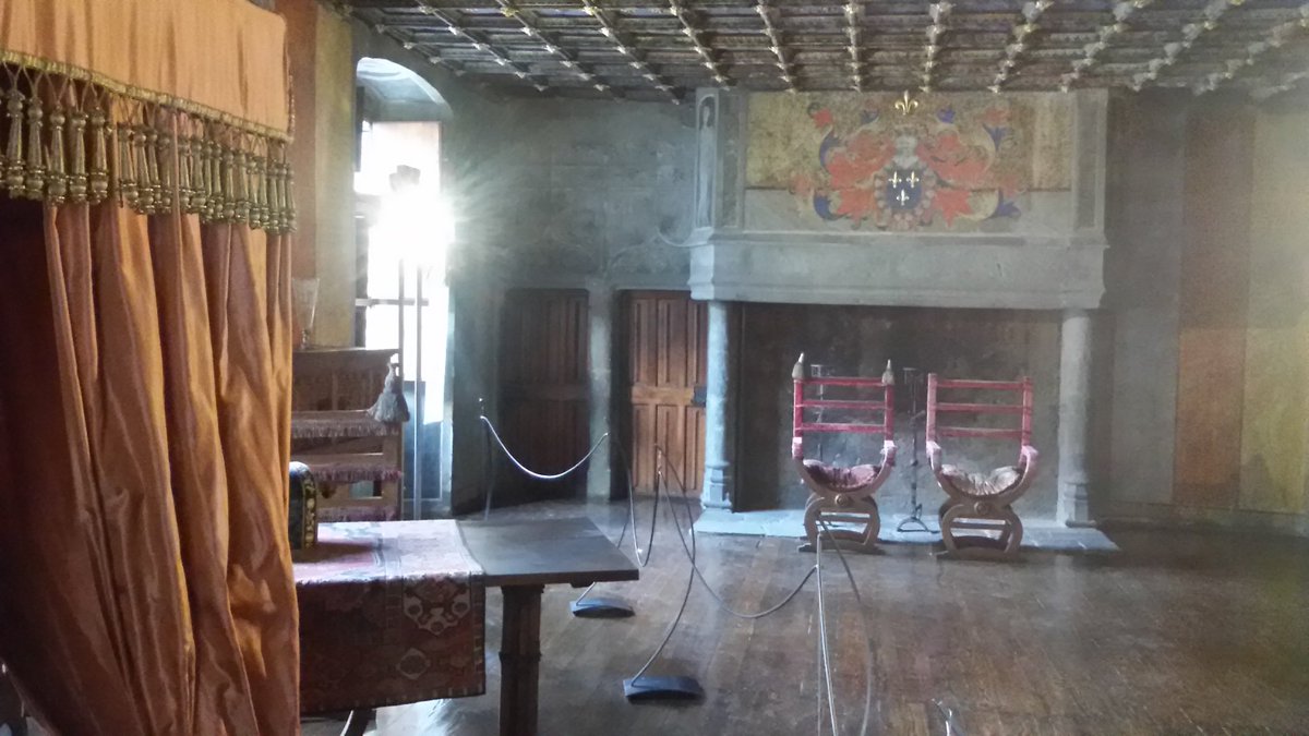 CultureVdA's tweet photo. #29Marzo iniziamo questa #domenica con #artyouready al #castello di #Issogne.
Pura poesia.
#emptymuseum
#SleepingBeauty
#laculturanonsiferma
@_MiBACT https://t.co/AscayikKNj