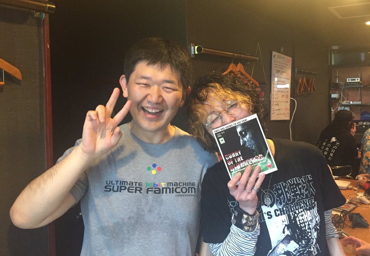 syou526's tweet photo. 栄 #アダマスダイニング 初訪問
入店後すぐにむかいさんを発見。お久しぶりです、お元気そうでなによりです。
G☆Eさん(@gameeditorG )
AKIさん(@kshr_sa )
円蔵さん(@rb_79d )
むかいさん(@mukai_sputnik )
普段なかなかお会いできない方々のお顔を見に来ました。記念撮影も!
#multiout https://t.co/wkm5enYyvJ