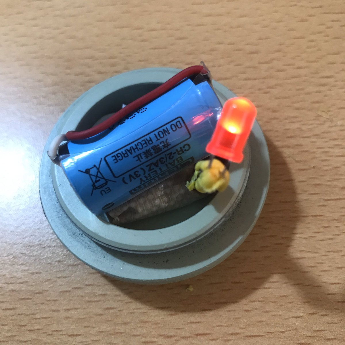 HDV_blog's tweet photo. とりあえずP-2Z用内臓型極軸望遠鏡照明装置の完成です。2年間点きっぱなし。#P2Z #天体望遠鏡 #天体写真 https://t.co/uhoflmCE5B