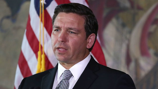 thehill's tweet photo. Florida reporter says she was blocked from Gov. DeSantis press briefing https://t.co/dp7FQ8Bsie https://t.co/yqkFarFNsk