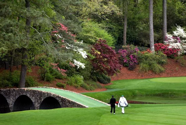 golfingindian's tweet photo. #HoganBridge 
In 1958, on the 02nd April, @TheMasters dedicated a bridge to #BenHogan a quaint structure of spiritual significance in golf, taking the golfers across Rae's Creek, to an unforgiving 12th green, the windswept grave of many an aspiration #TheMasters #ScottHalleran https://t.co/LVQ9LR2FOE