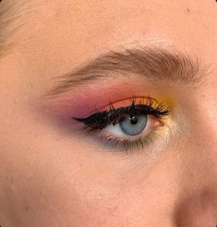 coopers_school's tweet photo. Thank you for all your lovely entries for our first #competition! 💖

The winner of our 'Most #Creative Stage #Makeup' is this gorgeous eye make up by Caitlin and Ruby Foster! 😍
Great effort girls!

Keep an eye out for a new #challenge coming soon!

#CSPA #dancers #stayhome https://t.co/imgOvHQGLB