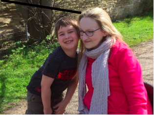 The_RSDF's tweet photo. A serious illness or terminal diagnosis can affect everything. The Robert Sinclair Davidson Foundation exists to provide financial support to those who need it the most. Apply for funding: https://t.co/M7jAnBbLwG https://t.co/QcVfgmfQao
