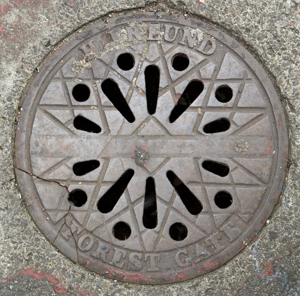 CoversUnderfoot's tweet photo. East End of London coal plate week, day 1: Four H. Freund of Forest Gate plates. #opercula @IronCovers @DrainSquirrel @DrainGazing @DrainSpotting @BeardyHowse https://t.co/rJoNvhZuOA