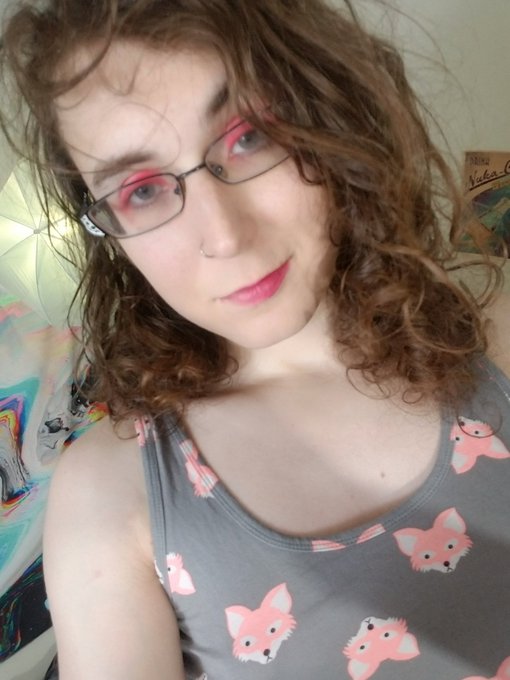 On late whoopsie.  Streaming <3  https://t.co/hU9rJDVnrg https://t.co/gwlr2flbAj<a href="/tag/mvtrans"class="tags"><span>#mvtrans</span></a>