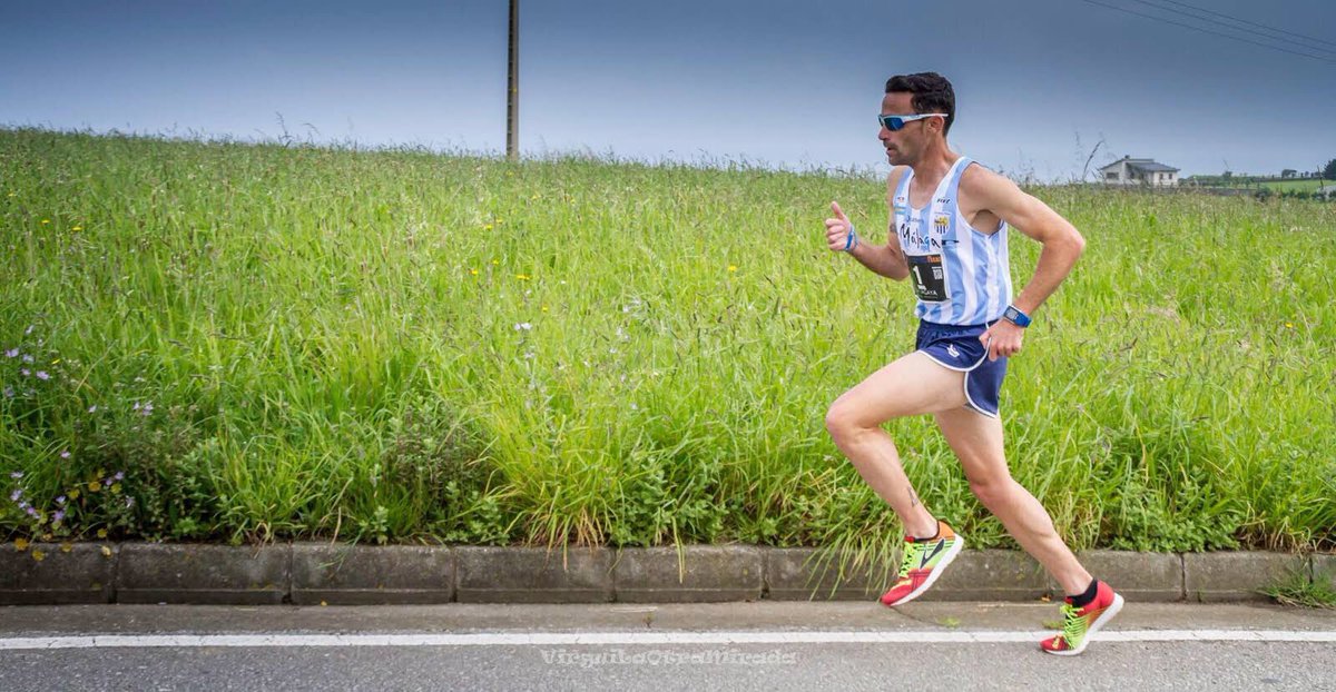 DaniPerezRun's tweet photo. Correr ha sido una forma de sentirme libre, lo más parecido a sentir volar que he conocido. Así que, aunque respeto a todos los que lo hacéis en pasillos...etc, yo no lo haré. Me guardaré las ganas; las quemaré en rodillo, fuerza, y otros. Me regalaré ese momento #runhappy https://t.co/5fok74i4Hq