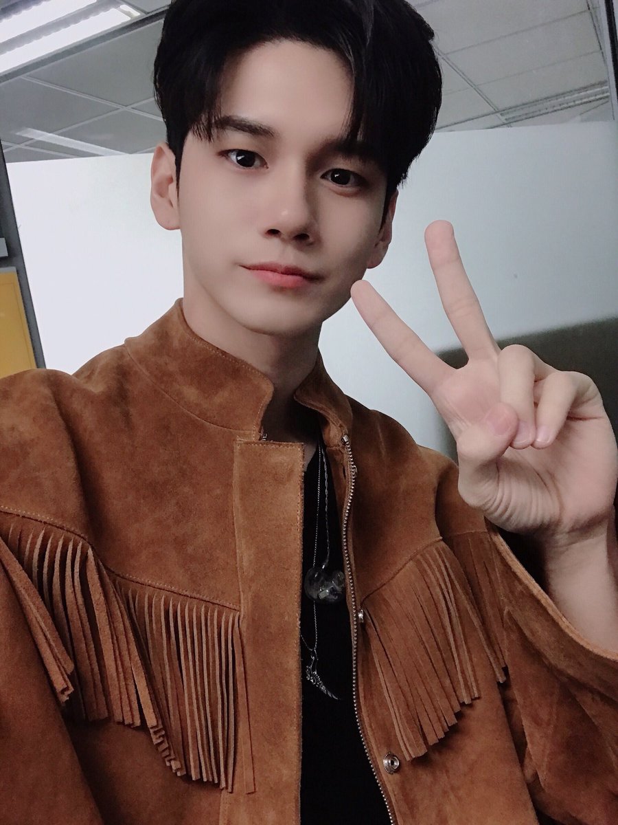 옹성우(ONG SEONG WU) tweet media