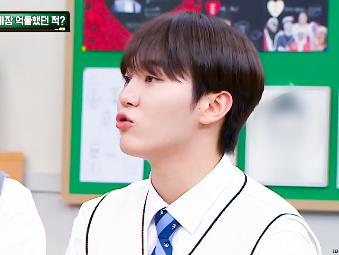 boo_today's tweet photo. 200328 아는형님 캡쳐 보정
#세븐틴 #승관 https://t.co/NChpaaU1eE