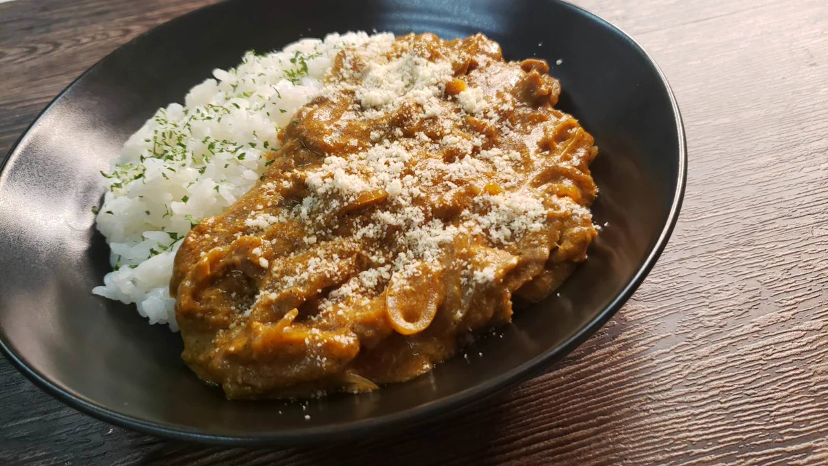 水の代わりに牛乳を！電子レンジで簡単に作れる「牧場カレー」のレシピ！