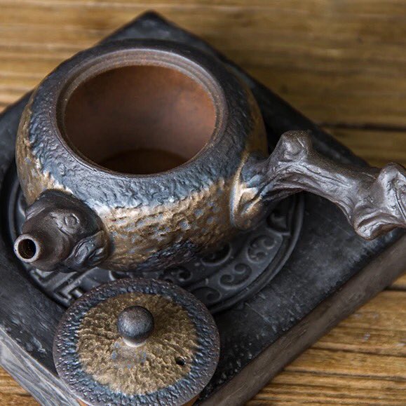 This Ceramic teapot is now available on our website in CERAMIC category and choose ▶️Teapot
Always FREE SHIPPING!
To order:tangpintea.com
+
+
+
#Tea #Teatime #teaaddict #japaneseteaware  #tealover #lovetea #teapot #chinateaware #teaholic #teagram #ilovetea #timefortea