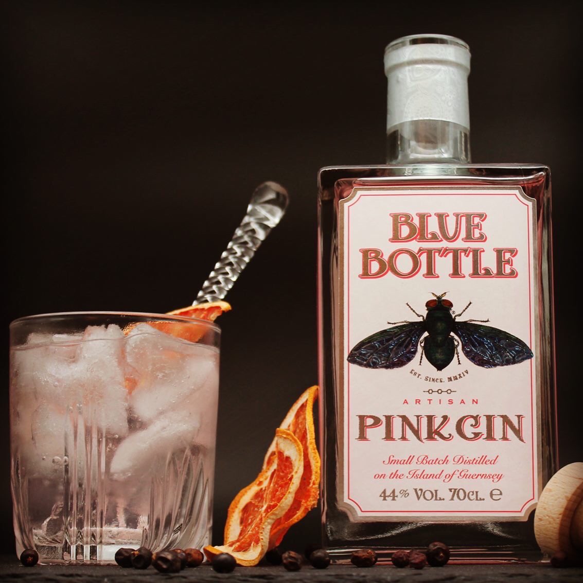 bluebottlegin's tweet photo. It’s been a strange week, to say the least! Wishing you all the best, from the Blue Bottle Gin family. Stay safe. Stay home. 🤜🏼🤛🏼 We can party together #WhenCoronaVirusIsOver ❤️ #SundayThoughts https://t.co/Rh9brMdhBH
