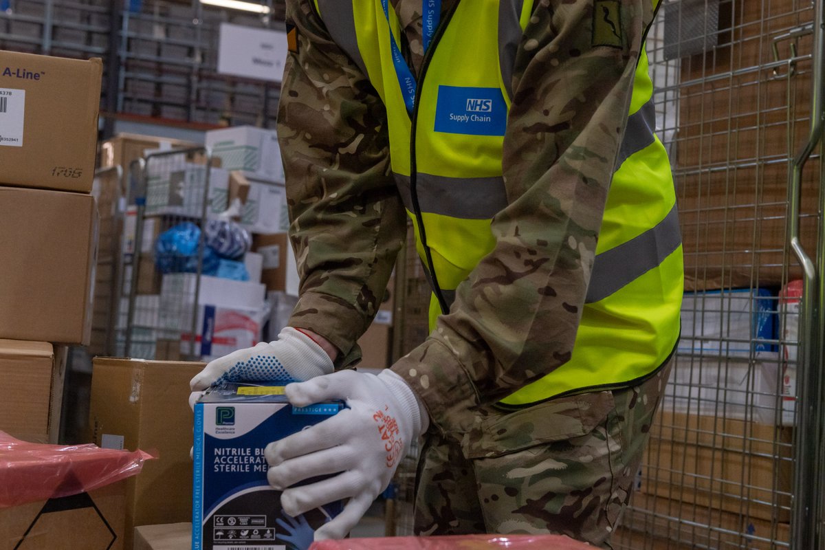 Army Reservists responded to the call to assist the #NHS in less than 6 hours, leaving families behind to help deliver much needed PPE to the frontline.
#InThisTogether #CovidSupportForce #coronavirus.