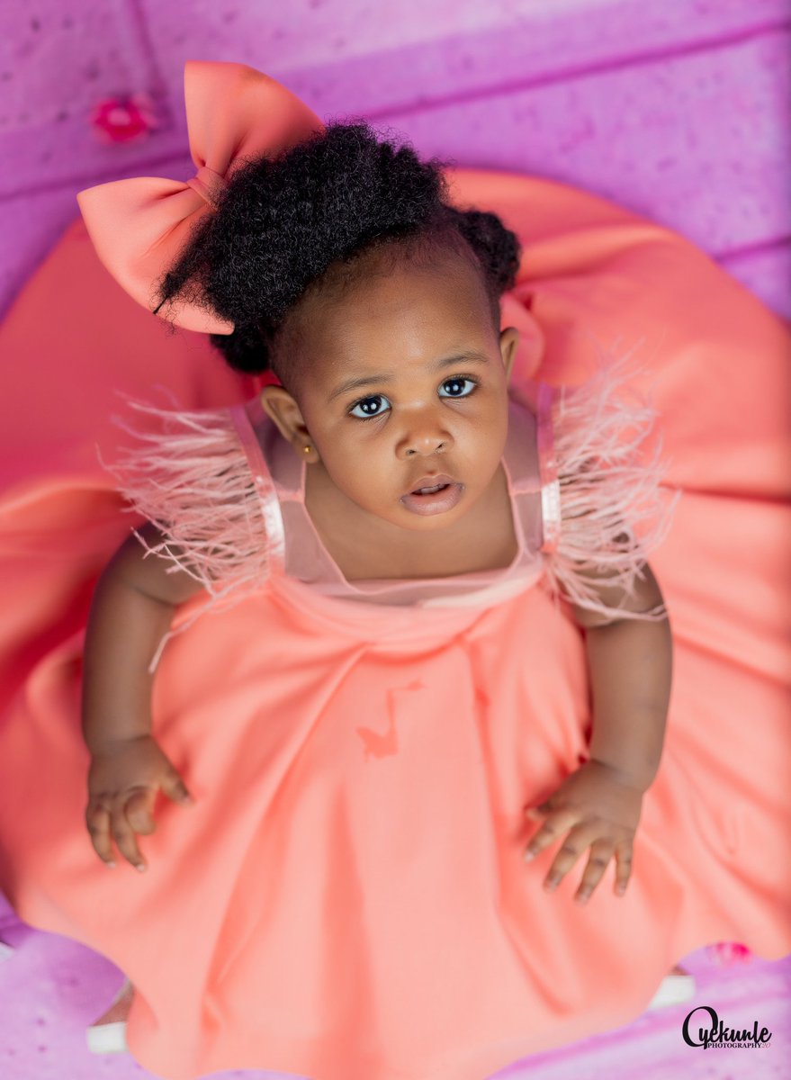 Itsmercyboi's tweet photo. Moments with Eliana........
Deco:@fabulouskiddiesparties
π:@hadewoman
πΈ:@oyekunlephotography
.
.
#kidsofinstagram #kidbirthday #myoneyearold #myoneyear #fabolouskiddies #kidshoot #oneyearold #thephotographycircle #oyekunlephotography https://t.co/W9yOxyx1Lj