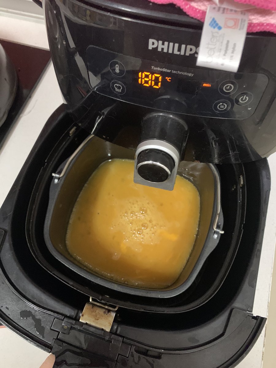 _evefee_'s tweet image. ลองทำตามในทวิต เห้ยยยย ฟูจริงไม่พึ่งน้ำมัน 👏🏻 // ไข่ 3 ฟอง 13 นาทีค่า