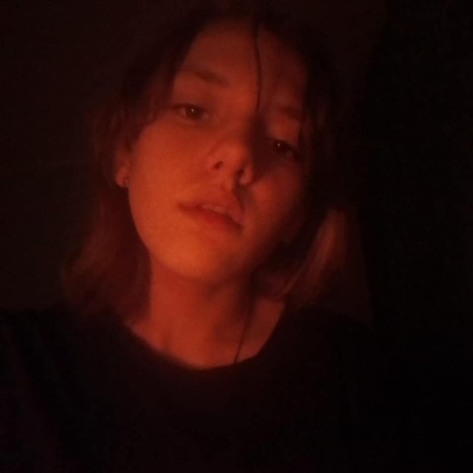 eoowooq's tweet photo. и я очень сильно злюсь, поэтому подцветка именно такая👉👈 https://t.co/oLsHW3JnBK