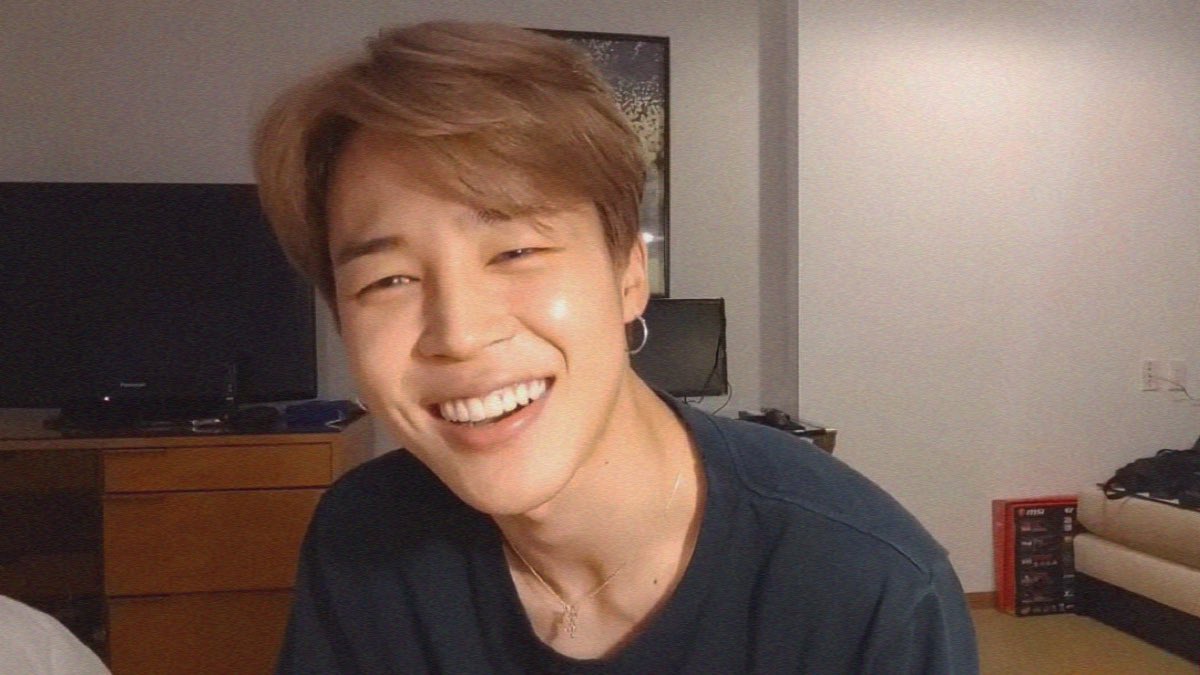 barbiefobia's tweet photo. whatever you’re going thru right now, jimin will make it better https://t.co/hJKZf8AQ4T