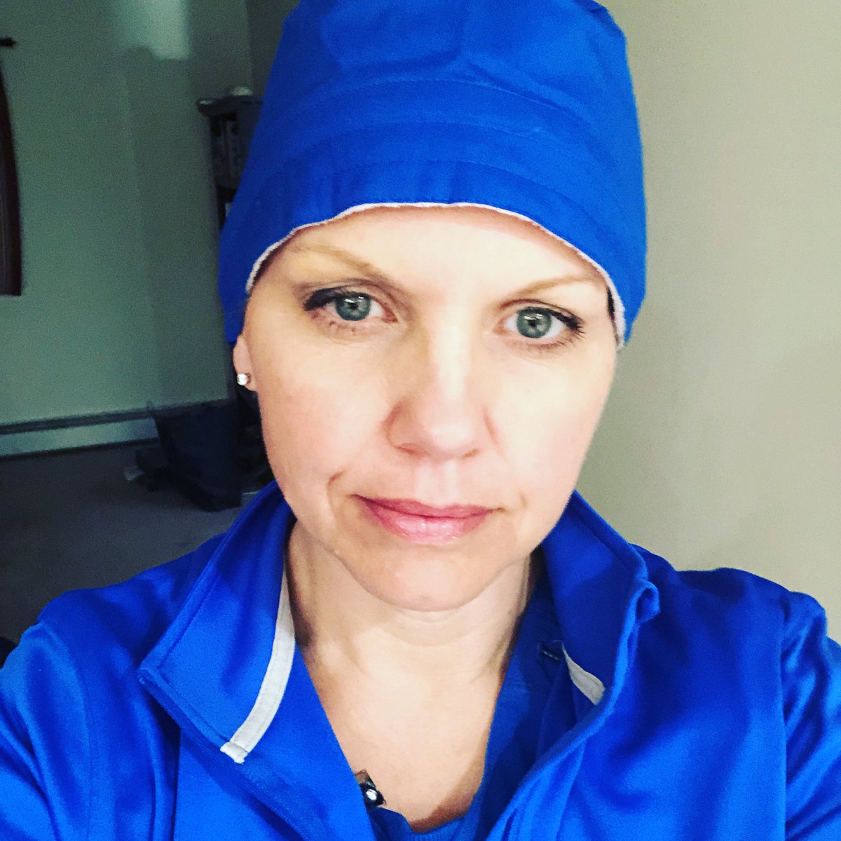 EHeyer's tweet photo. Stay home. Don’t be a statistic.never thought I’d be wearing a scrub cap #EDRN #mynewnormal https://t.co/zfkfY0bpc2