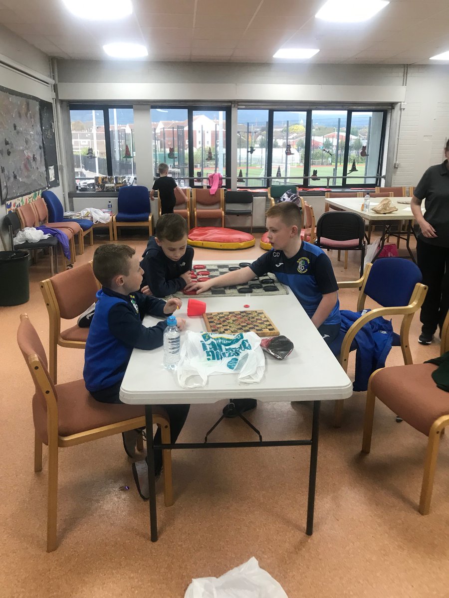 GrosvenorCommu2's tweet photo. Sending well wishes today &amp; looking forward to happier times, which will return. We are contactable on the phone or online, so if help is required please do get in touch ❤️ #HappyFlashBacks @tawalls10 @CommunitiesNI @belfastcc https://t.co/hDkDoJSIfq