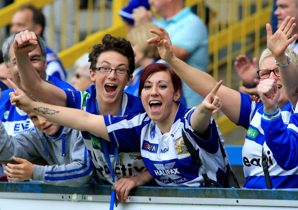 HalifaxPanthers's tweet photo. Fax Fans ๐๐ค
Finally some live (virtual) Rugby League today ๐
๐ @Swinton_Lions
Get your Fax merch on, get the snacks and refreshments ready ๐ป for a 3pm kick off ๐ช๐ผ
Donโt forget to share your photos online and weโll be sure to give you a shout out #VirtualFax https://t.co/xgR1DOYUhS