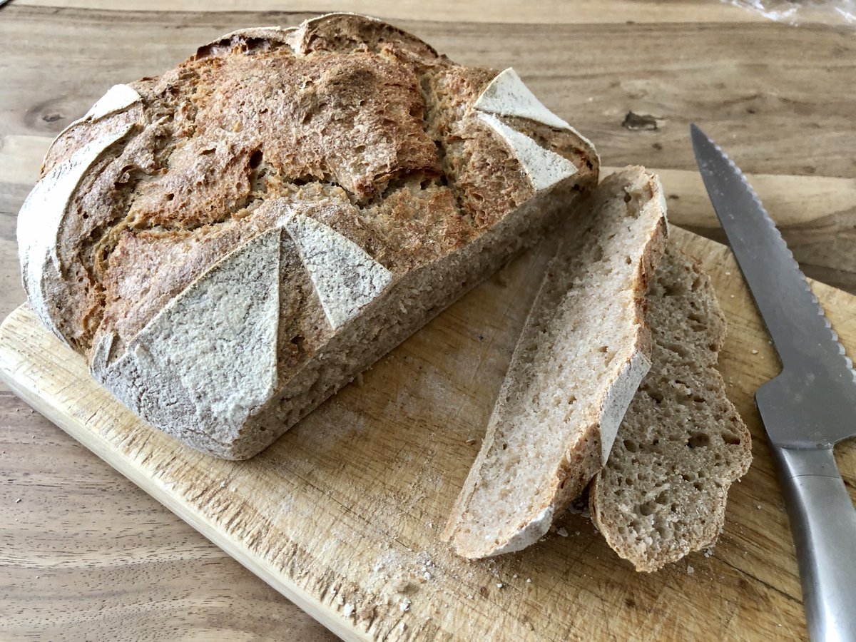 oliver_eckel's tweet photo. #bakingagainstthevirus https://t.co/OvxtAu0yBU