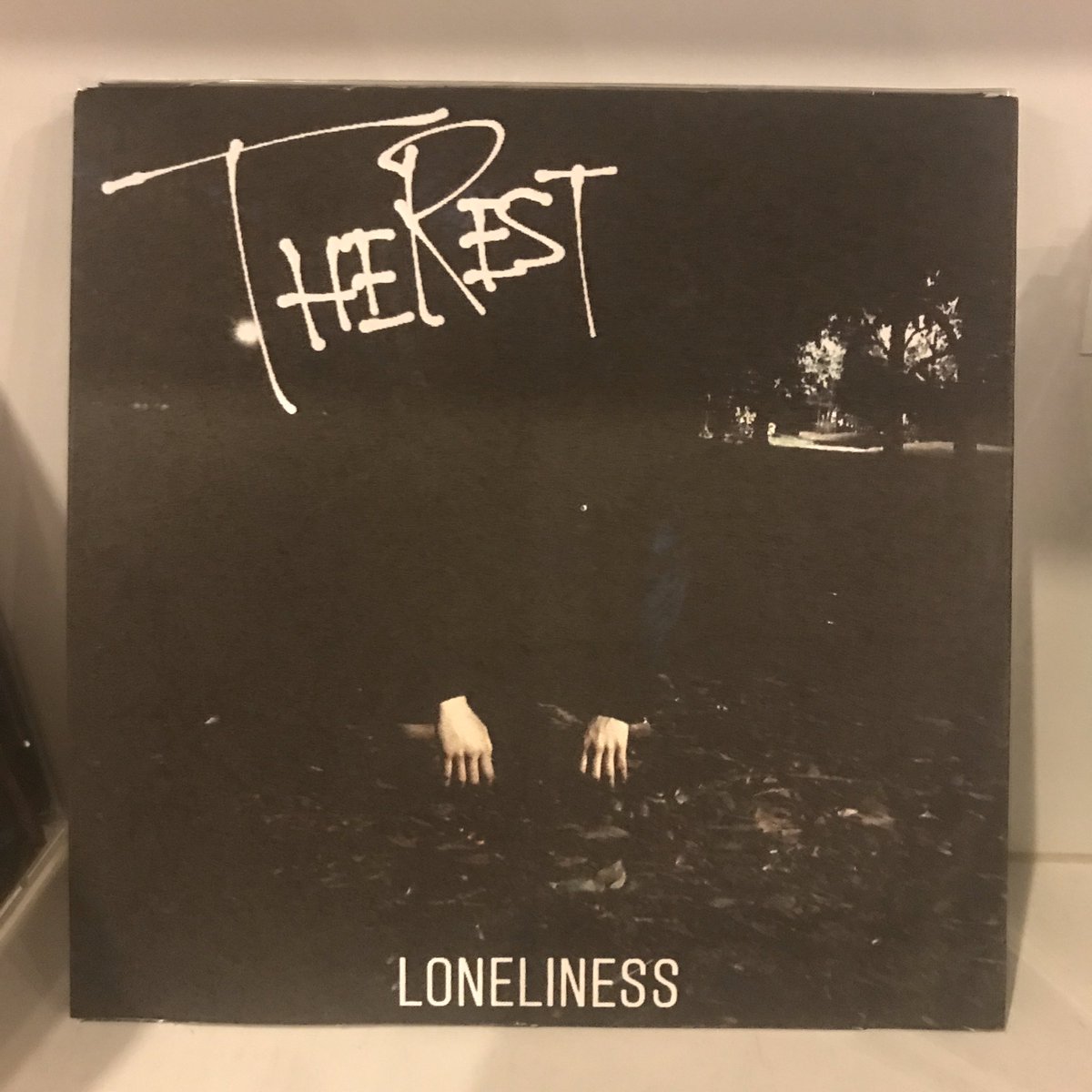 bob_kashima's tweet photo. THE REST
自主制作1st EP Loneliness
発売に伴い当店でもお取り扱いを開始しました。

1 Loneliness
2 IF.

2曲入り 500円（税込）

#THEREST #bob_disc #musicshopbob #ボブ楽器店 #鹿嶋 #鹿島 #kashima #茨城 https://t.co/i7CeD1u7fJ