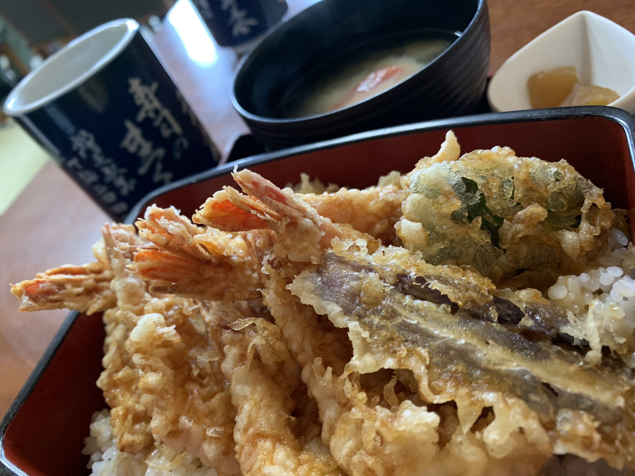 びとー 甘えび天丼deluxe まつくら 増毛 寿司のまつくら 甘えび 甘エビ T Co 1dtnb2gne0 Twitter