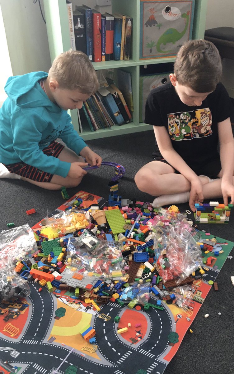 ClaireHendry39's tweet photo. Well it begins @RYA_YOUTHCLUB what we will end up with who knows but we will have fun finding out #Creative #legobuildchallenge https://t.co/T3ahcNreRk