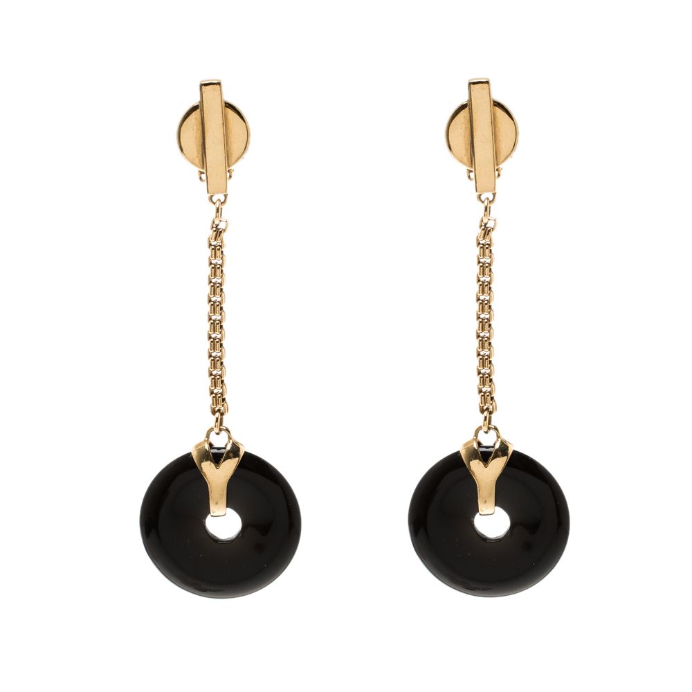 kolleqtive's tweet photo. Saint Laurent Paris Black Resin Disc Gold Tone Clip-on Drop Earrings @TheLuxuryCloset
Want more like this? https://t.co/8KN4aUT59P
#sustainablefashion #newwaytoshop #highenddesigners #FashionRider https://t.co/J3PQnDVe1W