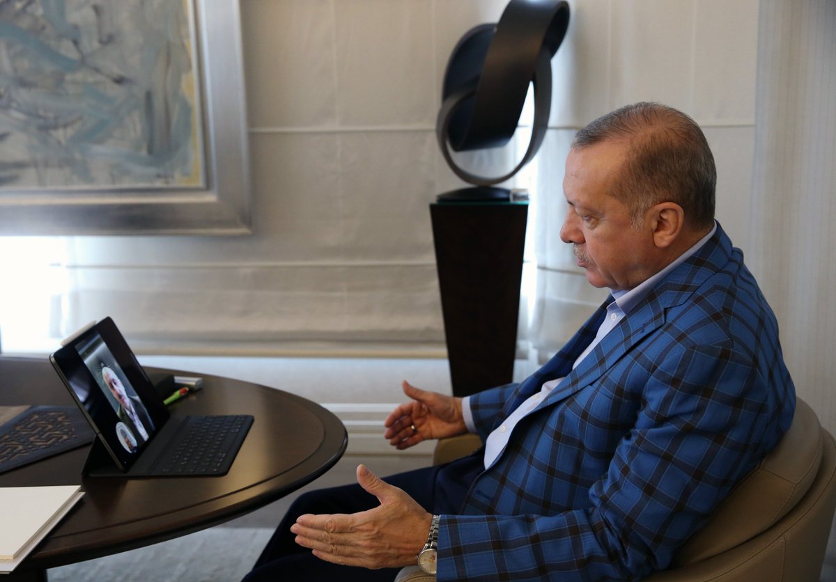 iletisim's tweet photo. Cumhurbaşkanımız @RTErdogan, Ulaştırma ve Altyapı Bakanı Adil Karaismailoğlu ile video konferans yöntemiyle görüştü. 

https://t.co/oi0ljrlHU4 https://t.co/YLThAtRai5
