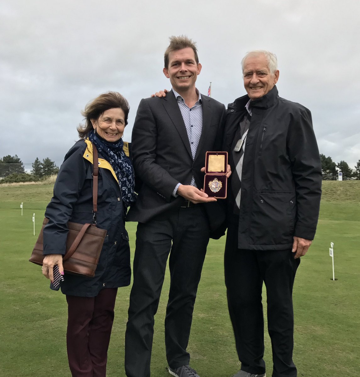 simonhobbs's tweet photo. If you are a golf person please join the challenge of posting your fav golf photo. Just one picture, no description. Please copy the text in your status, post a picture and look at some great memories/pictures. #golfpicture #happymemories https://t.co/xrrqEOQare