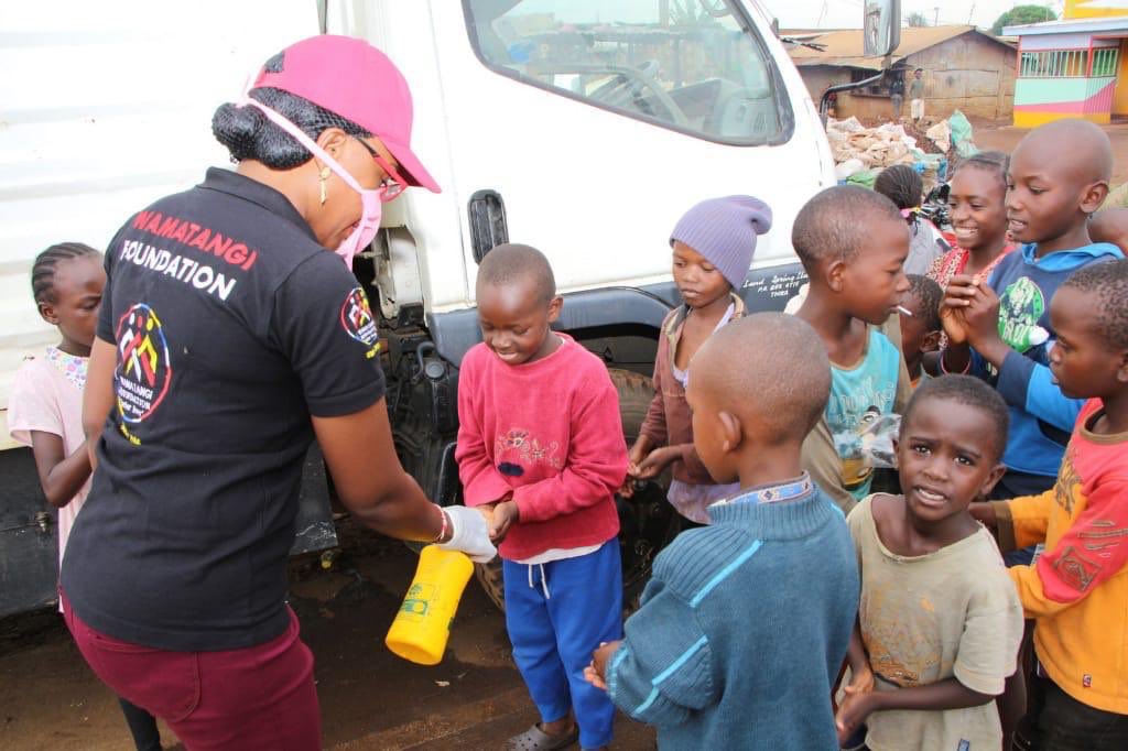 pkimani99's tweet photo. ⁦⁦@KWamatangi⁩  Taking the fight against CORONA VIRUS to the frontline! https://t.co/hrmptJmzv7